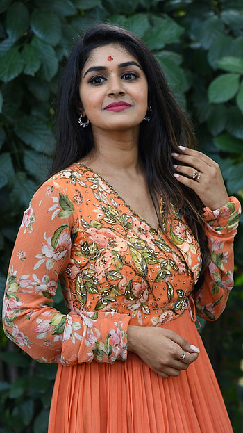 Sanjana Anand, kannada actress, cute, gorgeous HD phone wallpaper