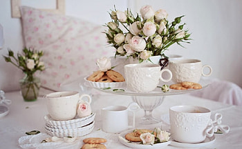 Tea Time with Roses, teacups, still life, tea time, pink roses, flowers, spring, vintage HD wallpaper