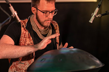 Karukene handpan music, Captivating rhythms, Meditative melodies, Soul-stirring performances HD wallpaper