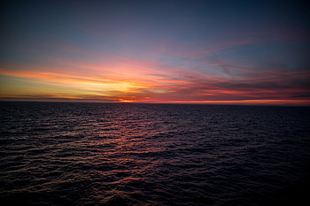 Silent Ocean Sunset , sunset, ocean, nature, sky HD wallpaper