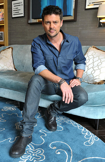 Karl Urban, Star Trek into Darkness, call 2013, Fanpop HD phone wallpaper