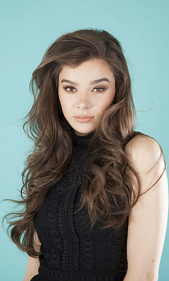 Hailee Steinfeld, Movies, Broken Panda HD phone wallpaper