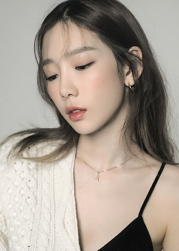 Kim Taeyeon, Music artist, Taeyeon's love, Taeyeon's charm HD phone wallpaper