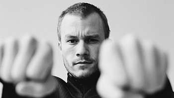 Monochrome, Heath Ledger HD wallpaper