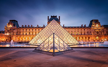 Masterful sculptures, Majestic paintings, Cultural heritage, Royal palace HD wallpaper