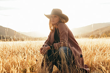 Kelly Reilly, Husband Kyle Baugher, Yellowstone star HD wallpaper