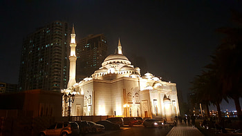 Mosque in Sharjah, UAE HD wallpaper