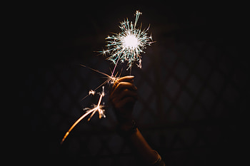 Shine, Hand, Miscellanea, Miscellaneous, Brilliance, Sparkler HD wallpaper