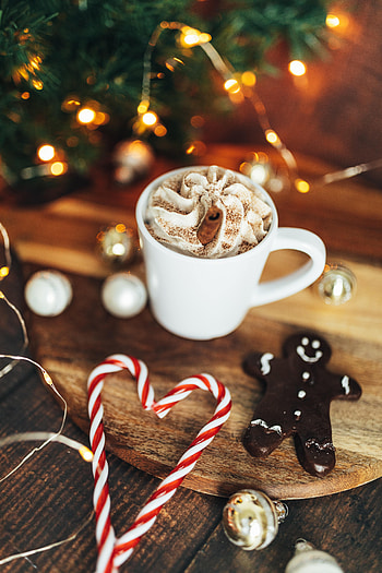 Holidays, New Year, Cup, Christmas, Drink, Beverage, Mug, Gingerbread, Candy Sticks, Caramel Sticks HD phone wallpaper