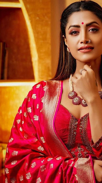 Mamata Mohandas, saree beauty, mallu actress HD phone wallpaper