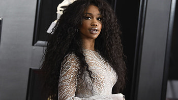 SZA, Striking , Radiant visuals, Captivating aura HD wallpaper