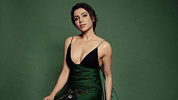 Actress Samantha Ruth Prabhu Is Posing For A Sitting In Green Wall Background Wearing Black Green Design Dress Girls HD wallpaper