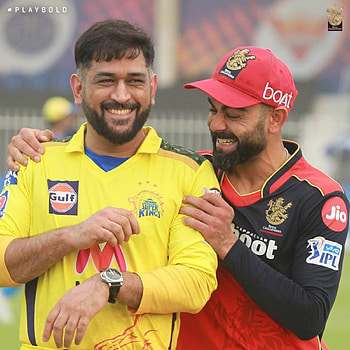 IPL 2021: Virat Kohli MS Dhoni's Bromance Goes Viral; See Pics, MS Dhoni and Virat Kohli HD phone wallpaper