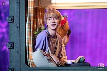 BTS-JIN HD wallpaper