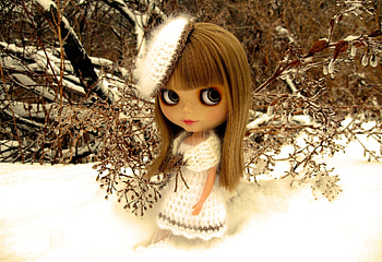 Lovely Doll, winter, doll, lovely, snow HD wallpaper
