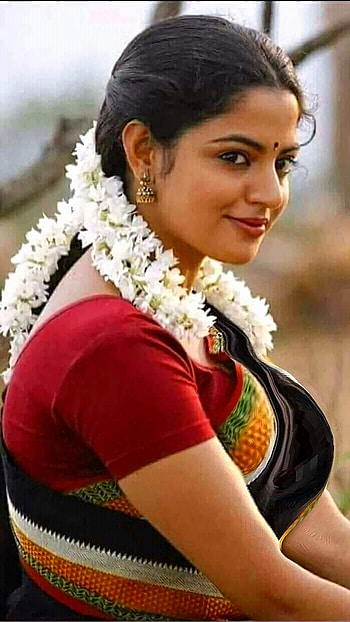 Nikila Vimal, saree beauty HD phone wallpaper