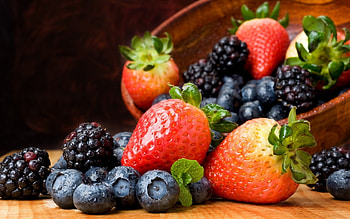 Fruits, Food, Strawberry, Blackberry HD wallpaper