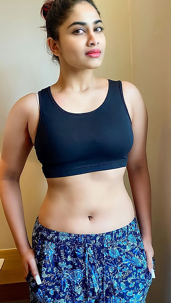 Shivani narayanan, tamil actress, navel HD phone wallpaper
