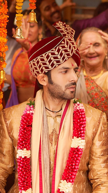 Kartik Aryan, Guddu, Luka Chuppi, Movie Poster, marriage HD phone wallpaper
