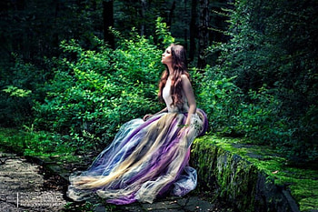 :), colors dress, nature, brunettes, princess, lovely, beauty HD wallpaper