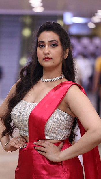 Manjusha, telugu actress, anchor HD phone wallpaper