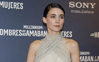 Rooney Mara, Celebrity , Captivating gaze, Mesmerizing beauty HD wallpaper