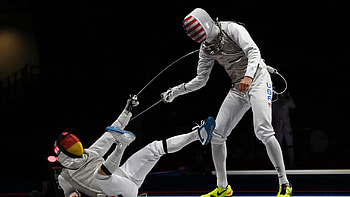 Leonie Ebert vs Jacqueline Dubrovich, Fencing HD wallpaper