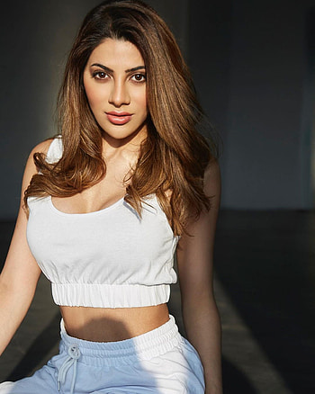 Nikki Tamboli, eye, head HD phone wallpaper