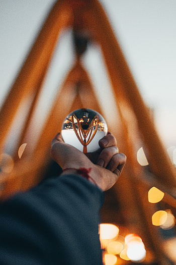 Reflection, Hand, Miscellanea, Miscellaneous, Blur, Smooth, Glass, Ball HD phone wallpaper