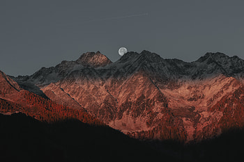 Full Moon Behind Mountain Dark Evening Late Sunset , mountains, moon, evening, sunset, dark, nature HD wallpaper