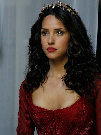 Adria Arjona, Actress, Rising star, Film industry HD phone wallpaper
