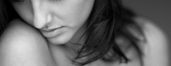 Love Is A Beautiful Feeling, think, eyes, beautiful, woman, portrait, black and white, face, eye, feel, dream HD wallpaper