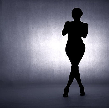LIGHT AND DARK SILLHUETTE, shadow, model, sillhuette, light, woman, beauty, dark HD wallpaper