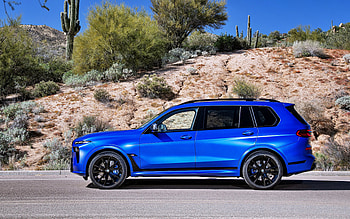 2023, BMW X7 M60i xDrive, G07, side view, exterior, blue BMW X7, luxury cars, M60i, blue X7 G07, german cars, BMW HD wallpaper