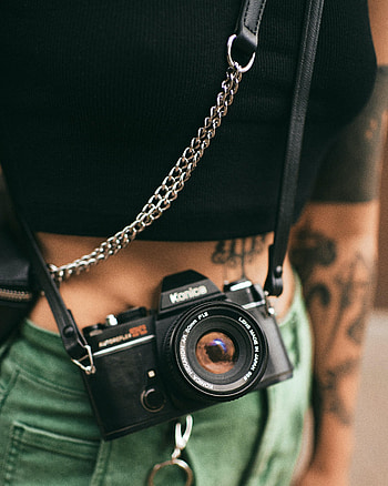 Miscellanea, Miscellaneous, Girl, Retro, Camera, Chain HD phone wallpaper