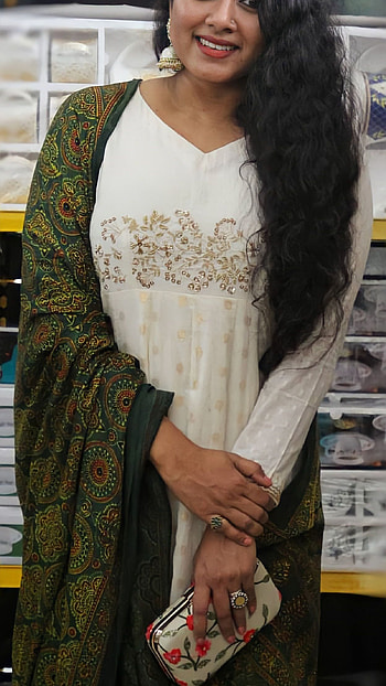 Anumol, malayalam actress HD phone wallpaper