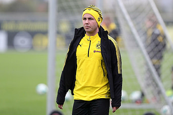 Borussia Dortmund vs Bayern Munich, Mario Gotze's challenges, Football problems, Sports analysis HD wallpaper
