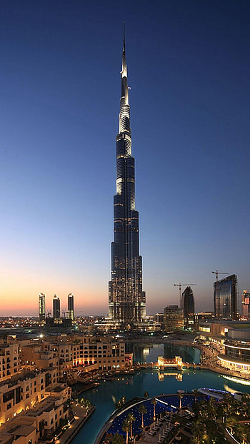 Burj Khalifa, Mesmerizing , Dubai's pride, Sky-high beauty HD phone wallpaper