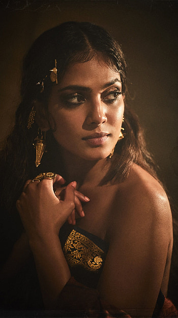 Malavika mohanan, sexy gorgeous, malayalam actress, model HD phone wallpaper
