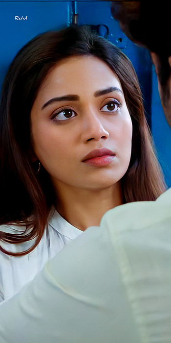 Nivetha Pethuraj, eye HD phone wallpaper