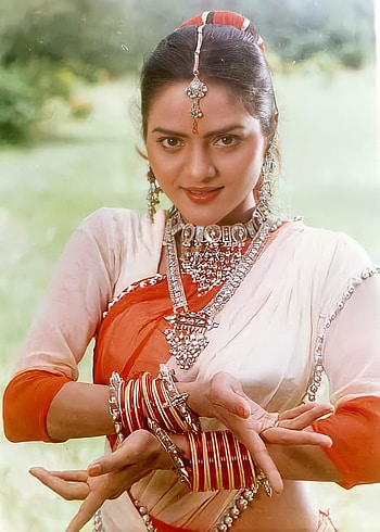 Madhoo Shah, people_in_nature, sari HD phone wallpaper