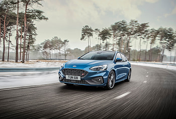 Ford Focus ST, on-road, 2019 HD wallpaper