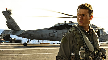 Glen Powell Top Gun Maverick HD wallpaper