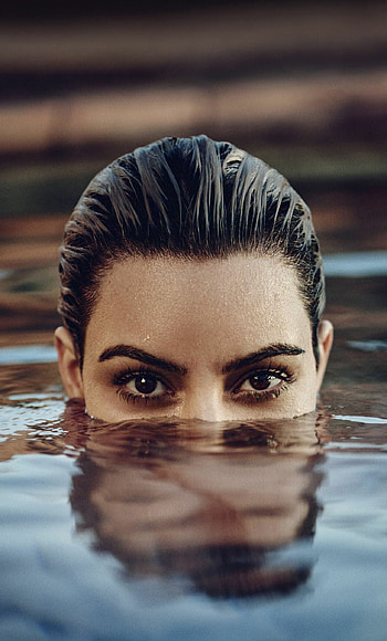 Kim Kardashian, Close-up shots, U, Stunning beauty HD phone wallpaper