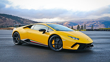 Yellow Lamborghini Huracan , lamborghini, lamborghini-huracan, cars HD wallpaper