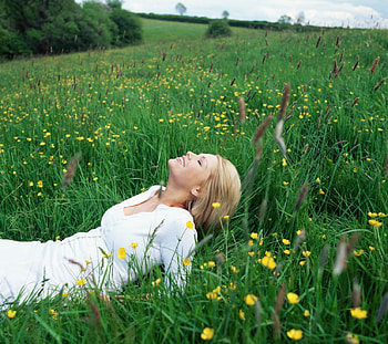 Happy Blonde, field, flower, green, happy, gras, people, woman, female HD wallpaper