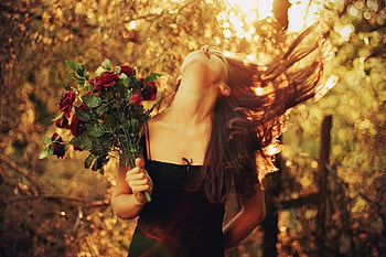 Fata cu Trandafiri, roses, fata, flowers, girl, woman HD wallpaper