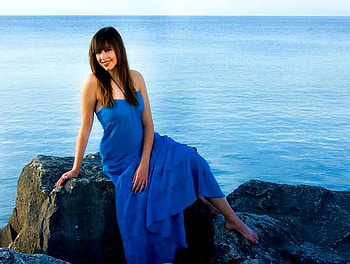 MORNING BLUE..., blue, sky, dress, water, rocks, ocean HD wallpaper