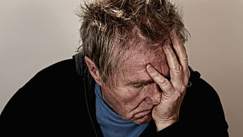 Sad Old Man Feeling Lonely HD wallpaper