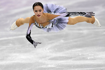 Pyeongchang 2018 Olympics, Women's figure skating, Japanese pride, Historic moments HD wallpaper